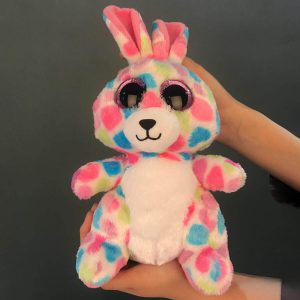 عروسک خرگوش چشم تیله‌ای خال‌دار