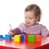 نکاتی برای شناخت هرچه بیشتر اسباب بازی های مناسب برای کودک ۲ ساله